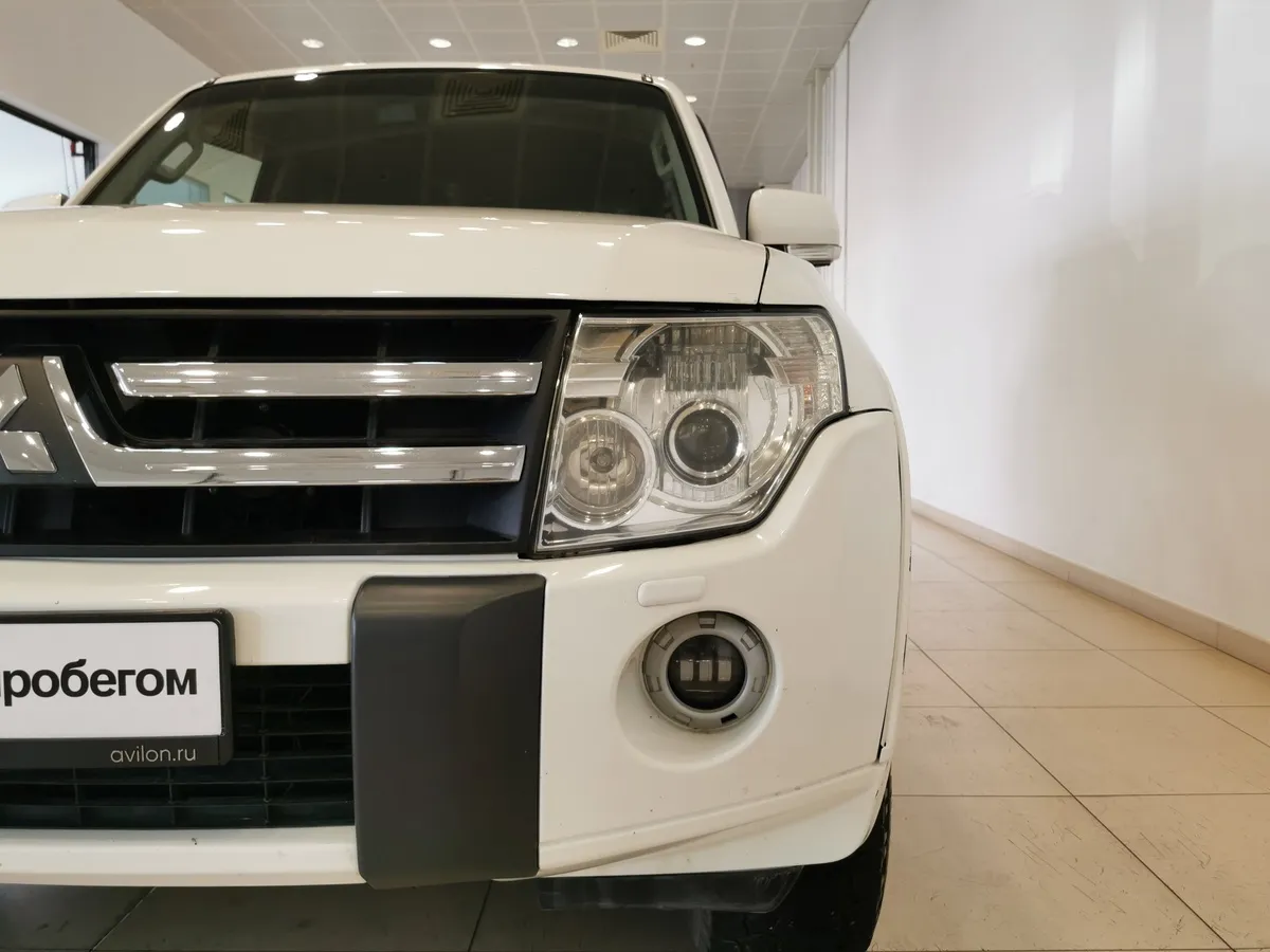 Mitsubishi Pajero 3.0 AT AWD (178 л.с.) Белый в АВИЛОН. Слайд №10