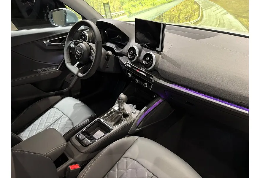 Audi Q2 L 35 1.5 TFSI S tronic (160 л.с.) Серый в АВИЛОН. Слайд №5