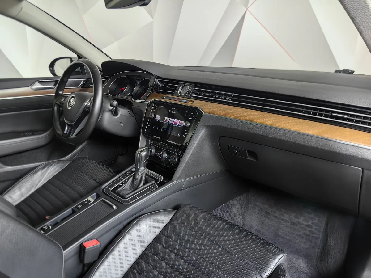 Volkswagen Passat 2.0 TSI BlueMotion DSG 4motion (220 л.с.) Variant Черный в АВИЛОН. Слайд №13