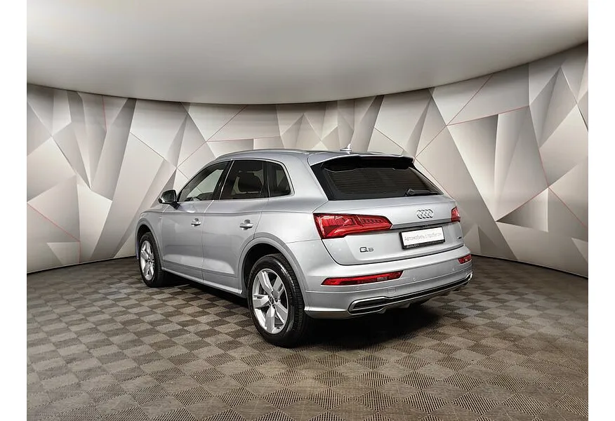 Audi Q5 2.0 TFSI S tronic quattro (249 л.с.) Sport Серебристый в АВИЛОН. Слайд №4