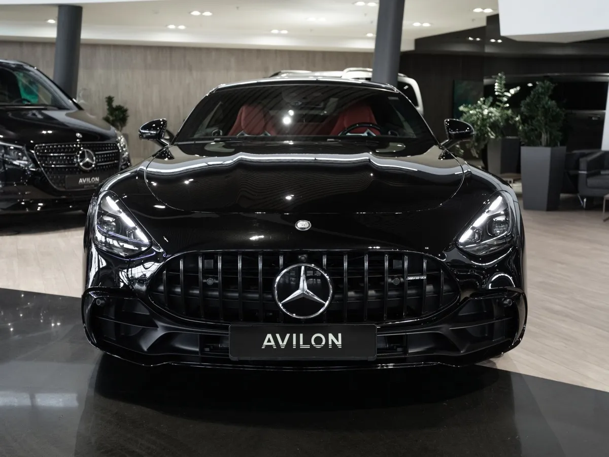 Mercedes-Benz AMG GT 43 4MATIC SPEEDSHIFT TCT 9G (367 л.с.) Черный в АВИЛОН. Слайд №4