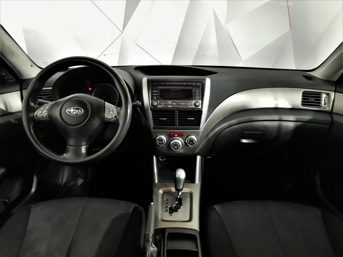 Subaru Forester 2.0X E-AT (150 л.с.) Серый в АВИЛОН. Слайд №13