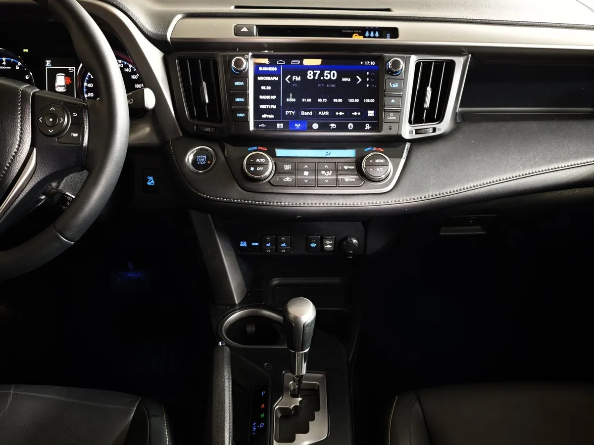 Toyota RAV4 2.5 AT 4WD (180 л.с.) Черный в АВИЛОН. Слайд №15