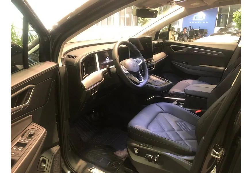 Volkswagen Talagon 2.0 7DSG AWD (272 л.с.) Черный в АВИЛОН. Слайд №4