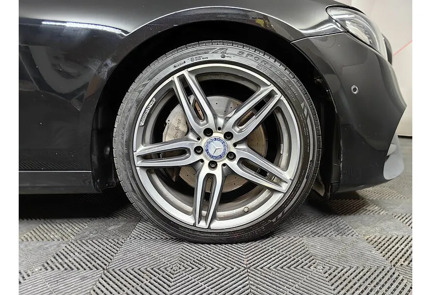 Mercedes-Benz E-Класс E 200 4MATIC 9G-TRONIC (184 л.с.) Sport Черный в АВИЛОН. Слайд №20