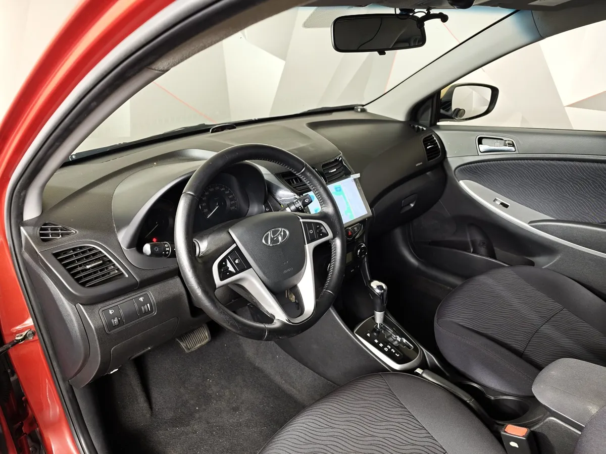 Hyundai Solaris 1.4 AT (100 л.с.) Active Красный в АВИЛОН. Слайд №18