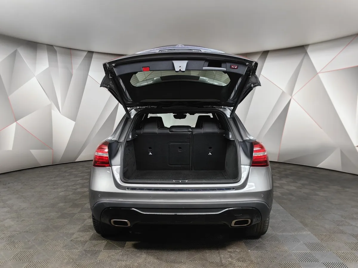 Mercedes-Benz GLA 200 7G-DCT (150 л.с.) Особая серия Серый в АВИЛОН. Слайд №12