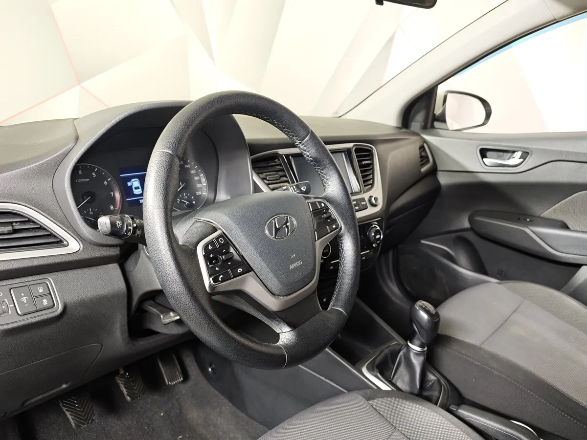Hyundai Solaris 1.6 MT (123 л.с.) Elegance Белый в АВИЛОН. Слайд №19