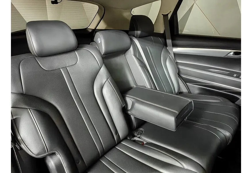 Genesis GV80 3.0D VGT 8AT 4WD (249 л.с.) Executive Серый в АВИЛОН. Слайд №17