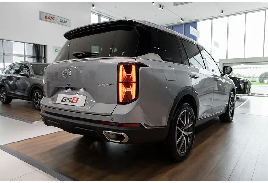 АВИЛОН - GAC GS8 2.0T 4WD (231 л.с.) GT Серебристый - slide 3