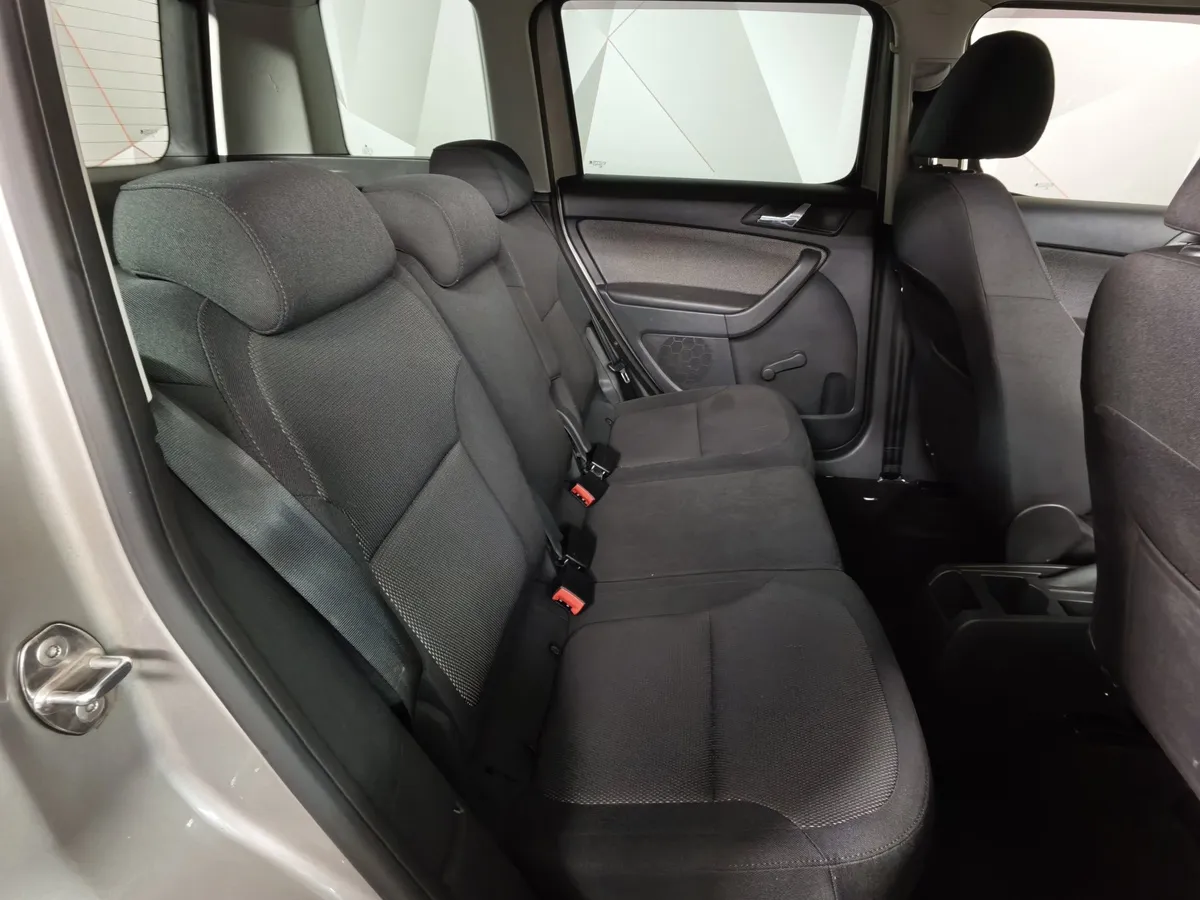 Skoda Yeti 1.2 TSI DSG (105 л.с.) Active Бежевый в АВИЛОН. Слайд №14