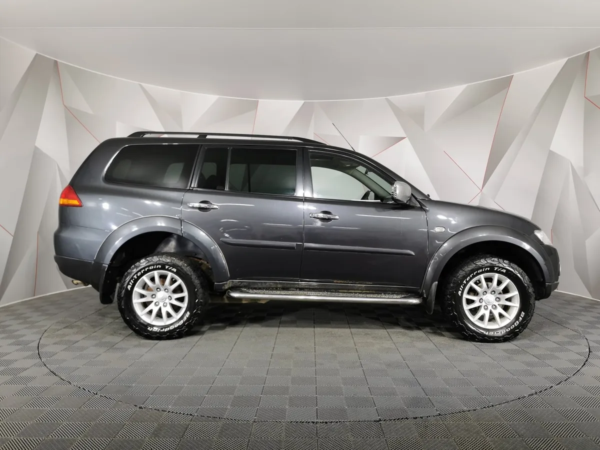 Mitsubishi Pajero Sport 3.2 DI-D MT AWD (160 л.с.) Серый в АВИЛОН. Слайд №6