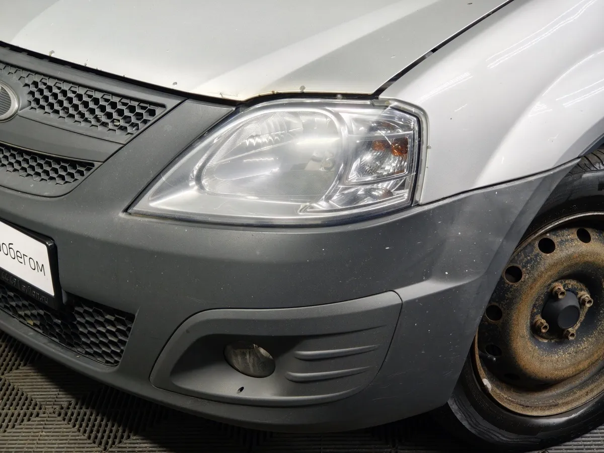ВАЗ (Lada) Largus 1.6 MT 8 кл (5 мест) (84 л.с.) Серебристый в АВИЛОН. Слайд №10