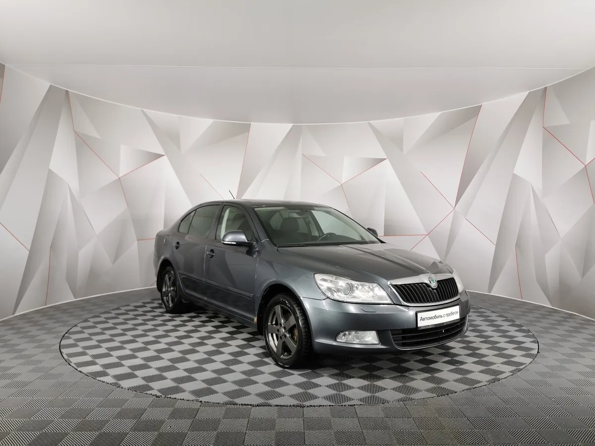 Skoda Octavia 1.8 TSI AT (152 л.с.) Серый в АВИЛОН. Слайд №3