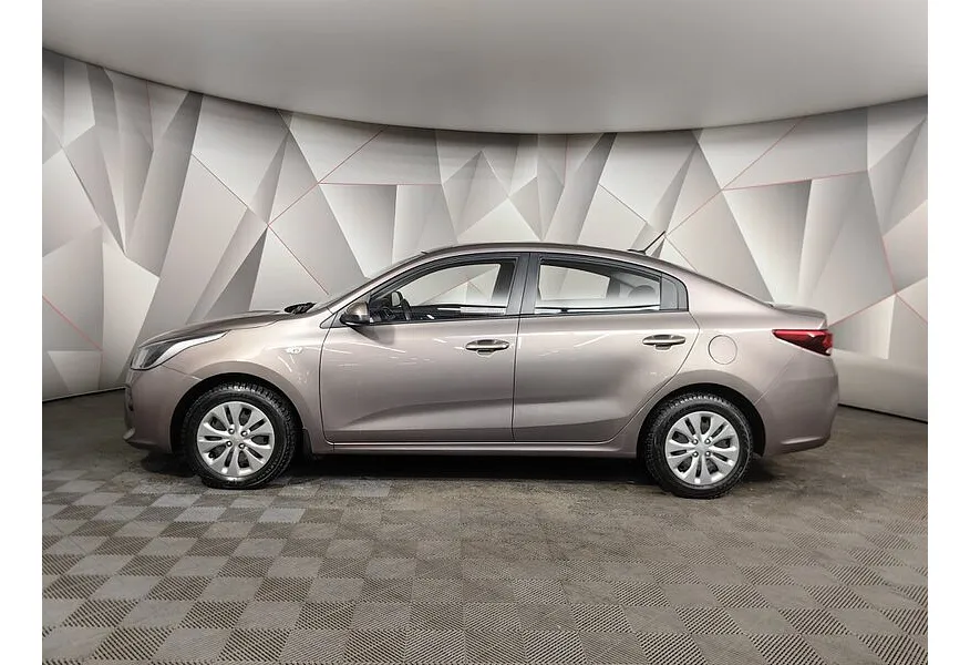 Kia Rio 1.6 AT (123 л.с.) Коричневый в АВИЛОН. Слайд №5 Kia Rio 1.6 AT (123 л.с.) Коричневый в АВИЛОН. Слайд №5