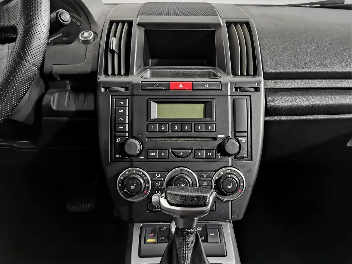 Land Rover Freelander 2.2 TD4 AT (150 л.с.) S Черный в АВИЛОН. Слайд №14