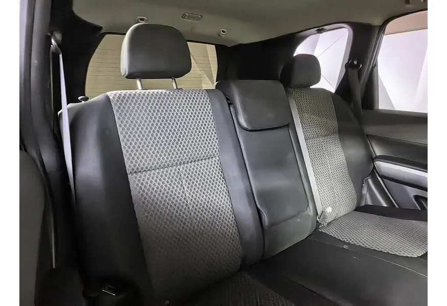 Nissan X-Trail 2.0 TD MT AWD (150 л.с.) Серебристый в АВИЛОН. Слайд №9