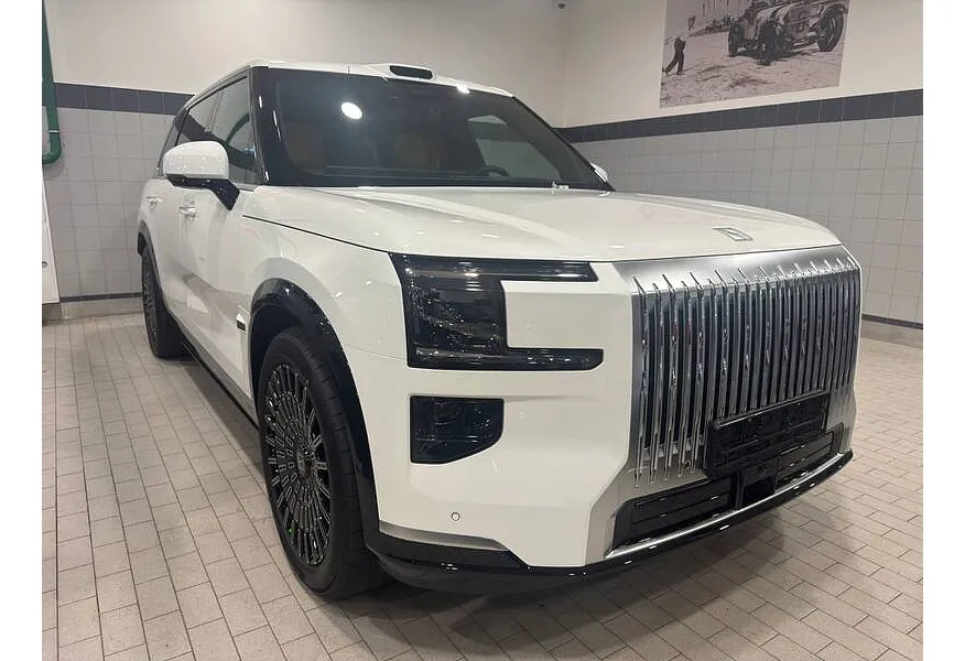 АВИЛОН - Zeekr 9X 2.0h AT 4WD (1177 л.с.) Ultra Серый - slide 0