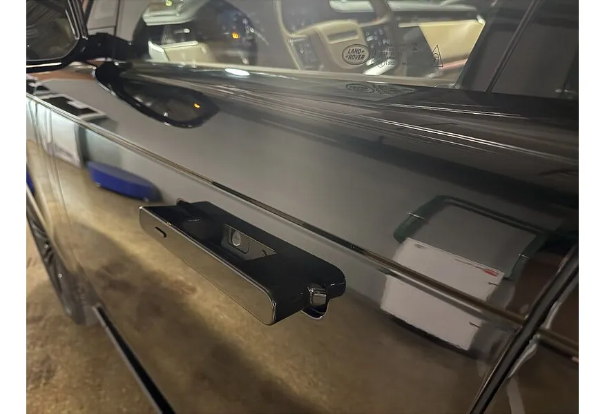 Land Rover Range Rover 3.0 D350 LWB AT AWD (350 л.с.) Autobiography Черный в АВИЛОН. Слайд №19