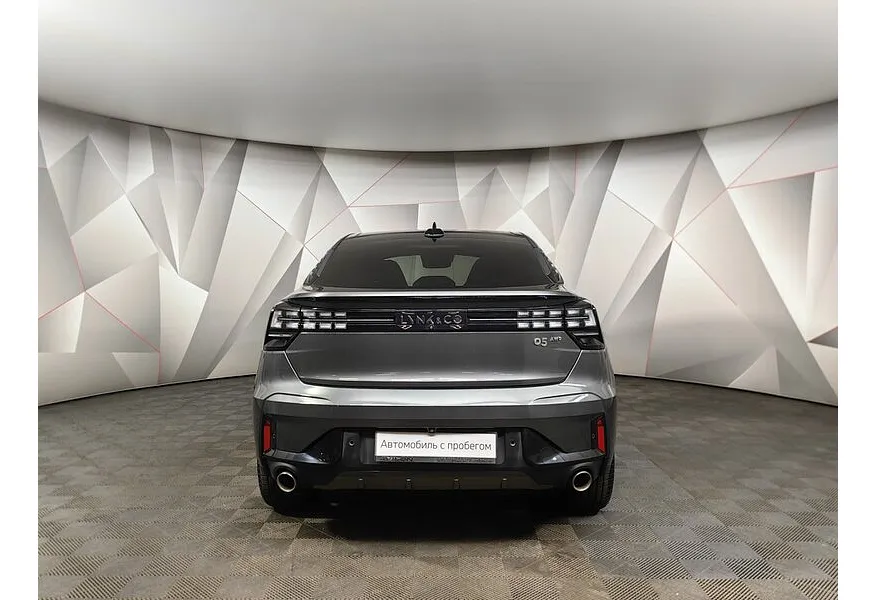 АВИЛОН - Lynk & Co 05 2.0 T5 Drive-E AT 4WD (254 л.с.) Halo Серый - slide 5