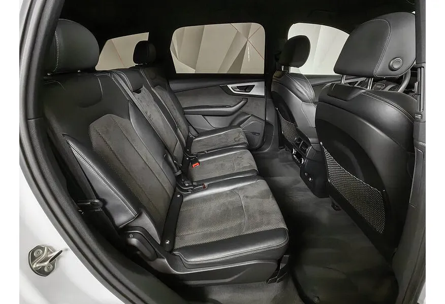 Audi Q7 3.0 TDI Tiptronic quattro (249 л.с.) Белый в АВИЛОН. Слайд №16
