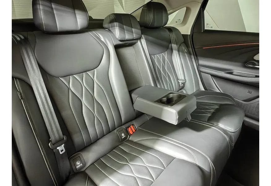 Chery Arrizo 8 1.6T DCT (197 л.с.) Ultimate Черный в АВИЛОН. Слайд №17