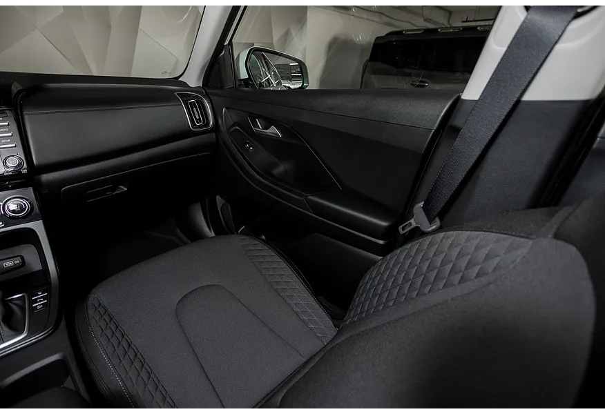 АВИЛОН - Solaris HC 2.0 AT 4WD (150 л.с.) Lifestyle + Premium Audio + Winter + Advanced Белый - slide 5