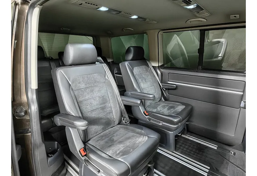 Volkswagen Multivan 2.0 biTDI DSG 4 MOTION (180 л.с.) Highline Коричневый в АВИЛОН. Слайд №17