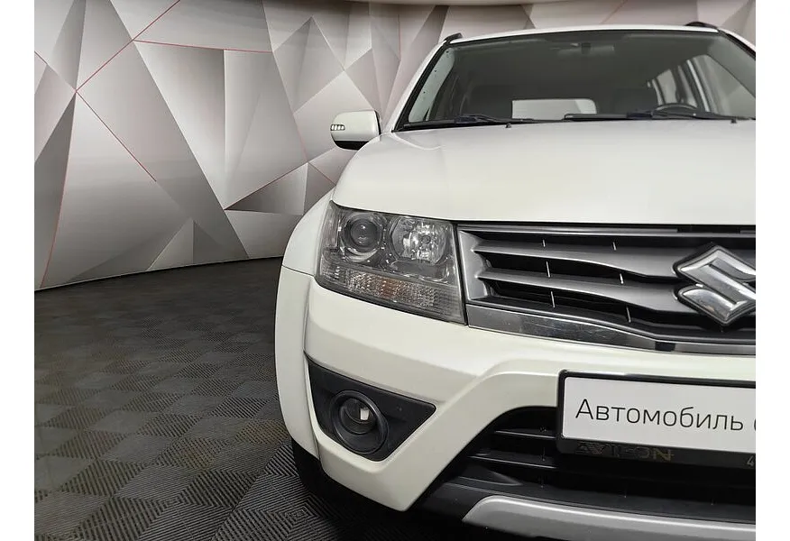 Suzuki Grand Vitara 2.0 AT (140 л.с.) Белый в АВИЛОН. Слайд №16