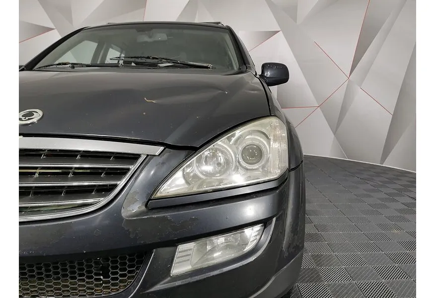 SsangYong Kyron 2.0 Xdi MT 4WD (141 л.с.) Серый в АВИЛОН. Слайд №10