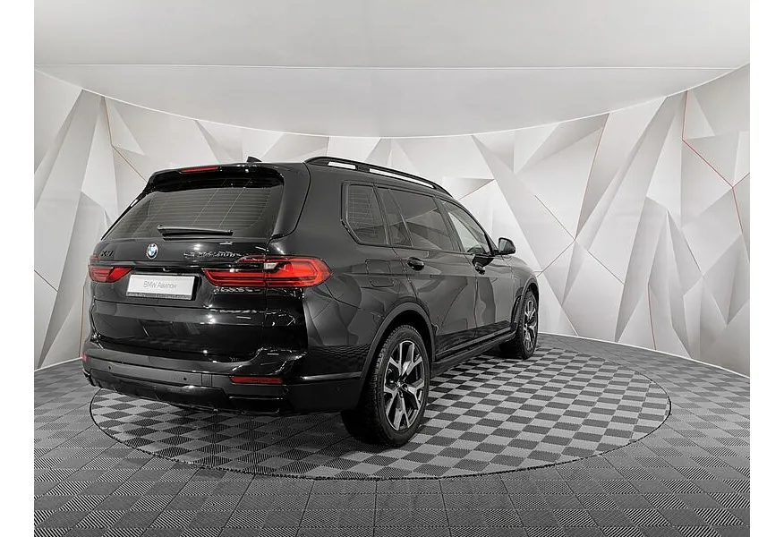 BMW X7 xDrive30d Steptronic (249 л.с.) M Sport Pro Черный в АВИЛОН. Слайд №2