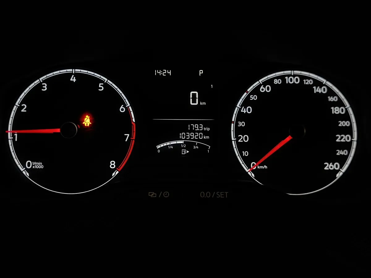 Volkswagen Polo 1.6 MPI AT (110 л.с.) Respect + Зимний Белый в АВИЛОН. Слайд №18
