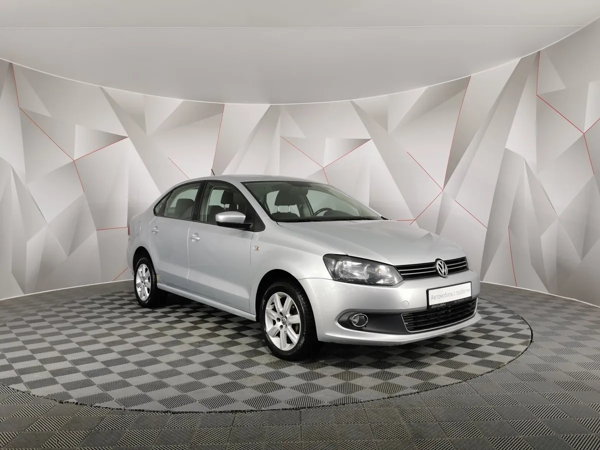 Volkswagen Polo 1.6 Tiptronic (105 л.с.) Comfortline Серебристый в АВИЛОН. Слайд №3