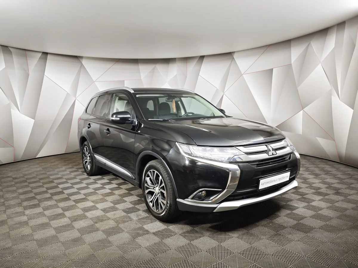 Mitsubishi Outlander 2.0 CVT 4WD (146 л.с.) Черный в АВИЛОН. Слайд №3