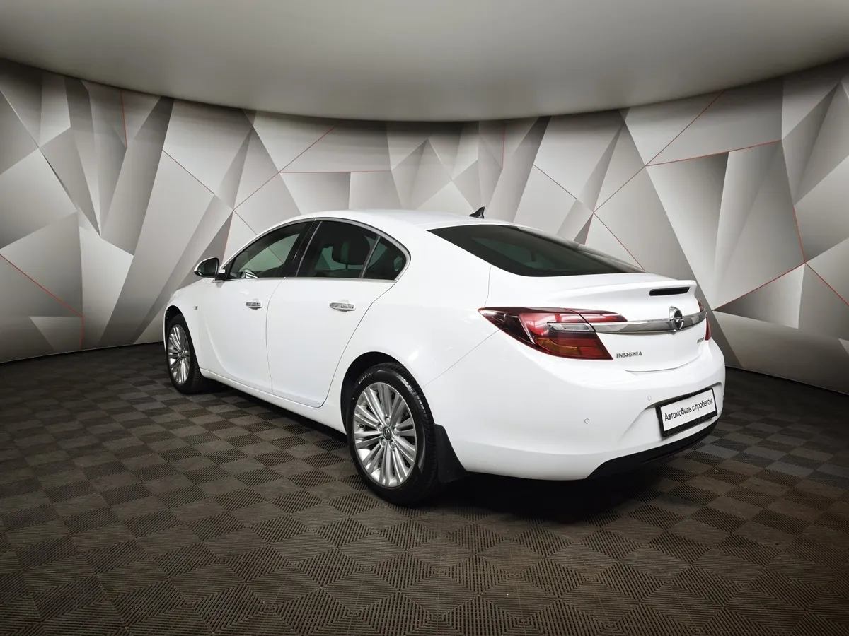 Opel Insignia 1.6 SIDI Turbo Ecotec AT (170 л.с.) Белый в АВИЛОН. Слайд №4