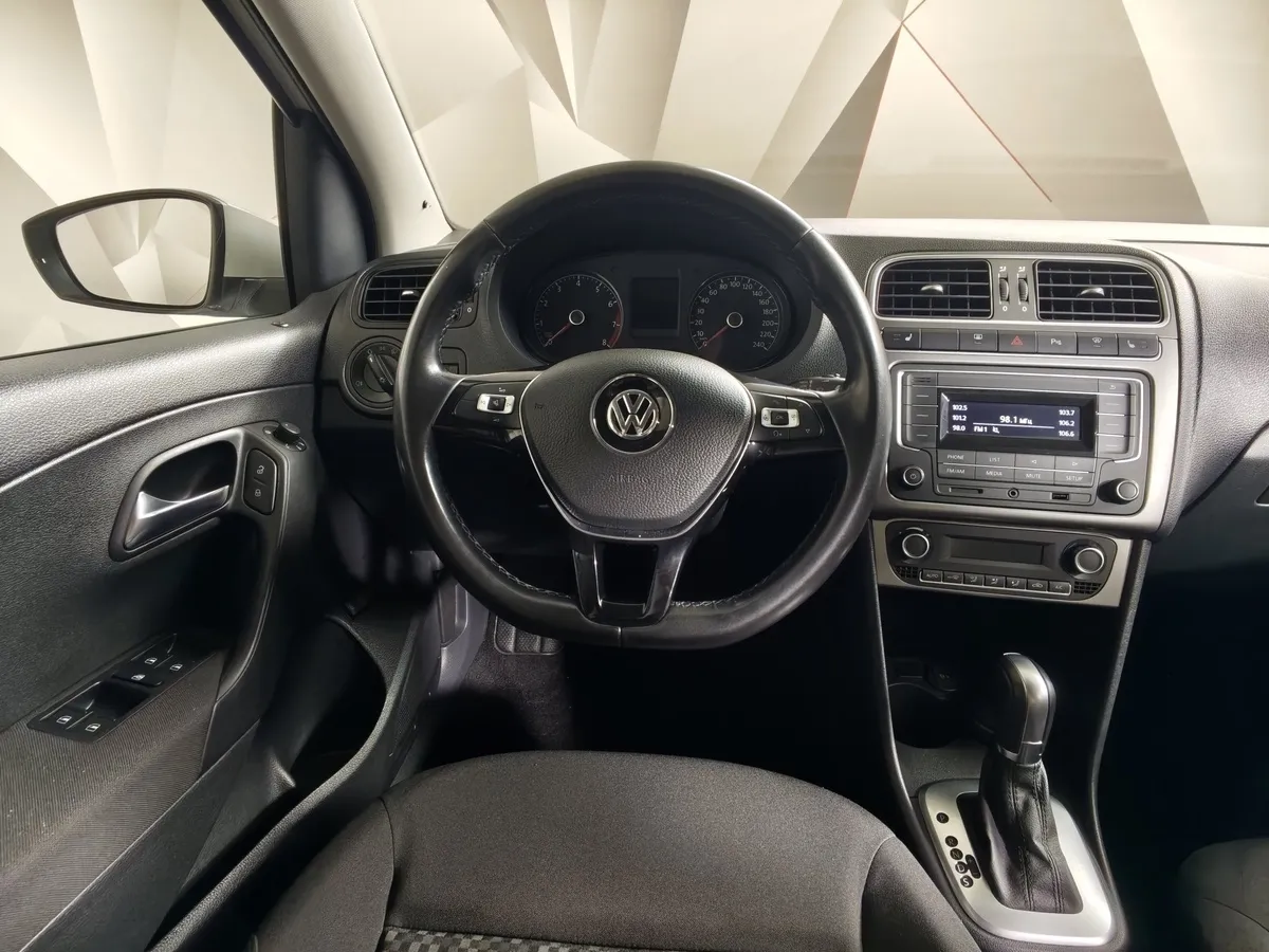 Volkswagen Polo 1.6 Tiptronic (105 л.с.) Comfortline Белый в АВИЛОН. Слайд №20