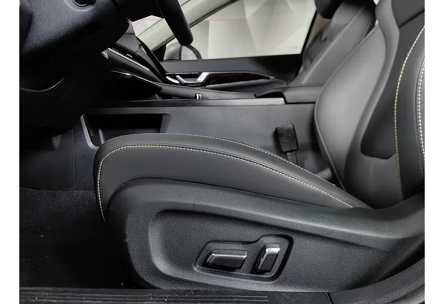 FAW Bestune B70 2.0 AT (217 л.с.) Master Серебристый в АВИЛОН. Слайд №22