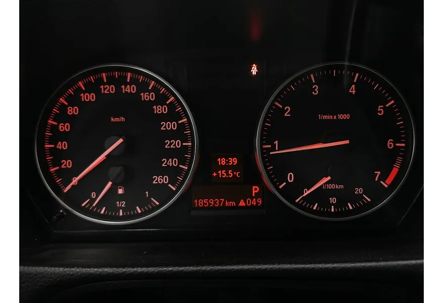 BMW 3 серия 318i AT (136 л.с.) Черный в АВИЛОН. Слайд №12 BMW 3 серия 318i AT (136 л.с.) Черный в АВИЛОН. Слайд №12