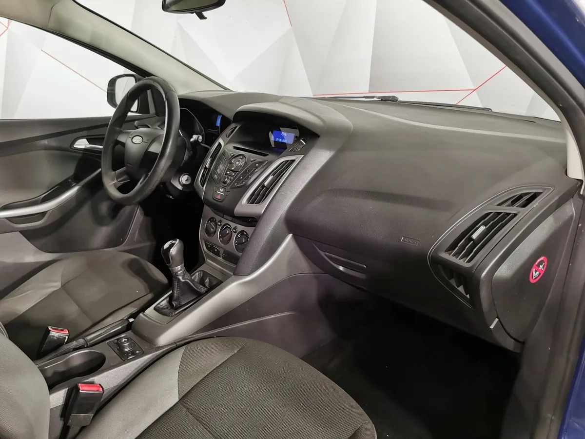 Ford Focus 1.6 Ti-VCT MT (105 л.с.) Trand Синий в АВИЛОН. Слайд №11