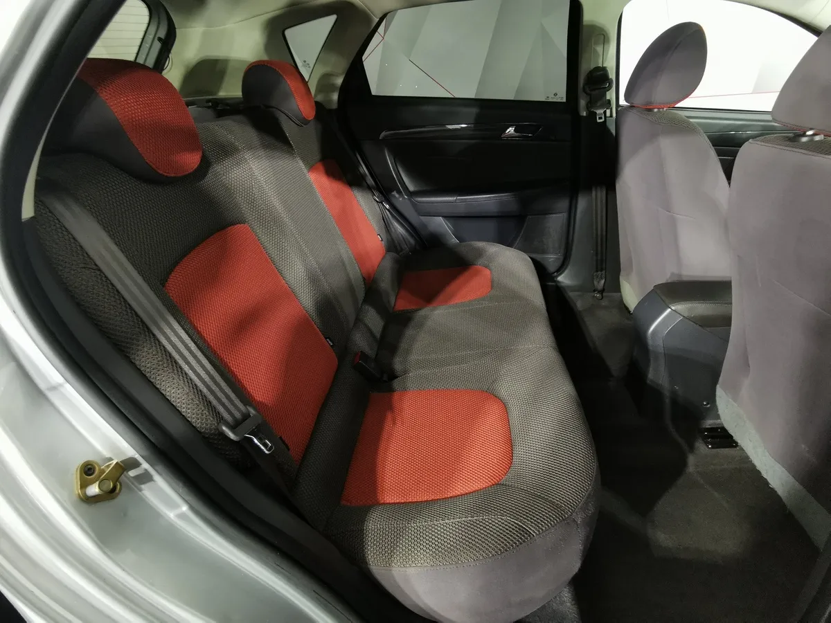 DongFeng H30 1.6 MT (117 л.с.) Comfort Серебристый в АВИЛОН. Слайд №14