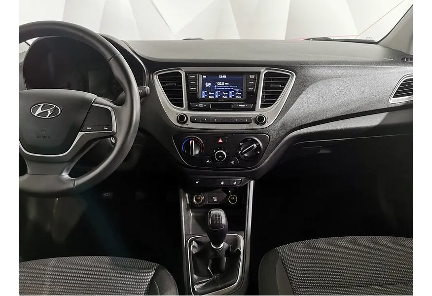 Hyundai Solaris 1.6 MT (123 л.с.) Comfort Серый в АВИЛОН. Слайд №15 Hyundai Solaris 1.6 MT (123 л.с.) Comfort Серый в АВИЛОН. Слайд №15