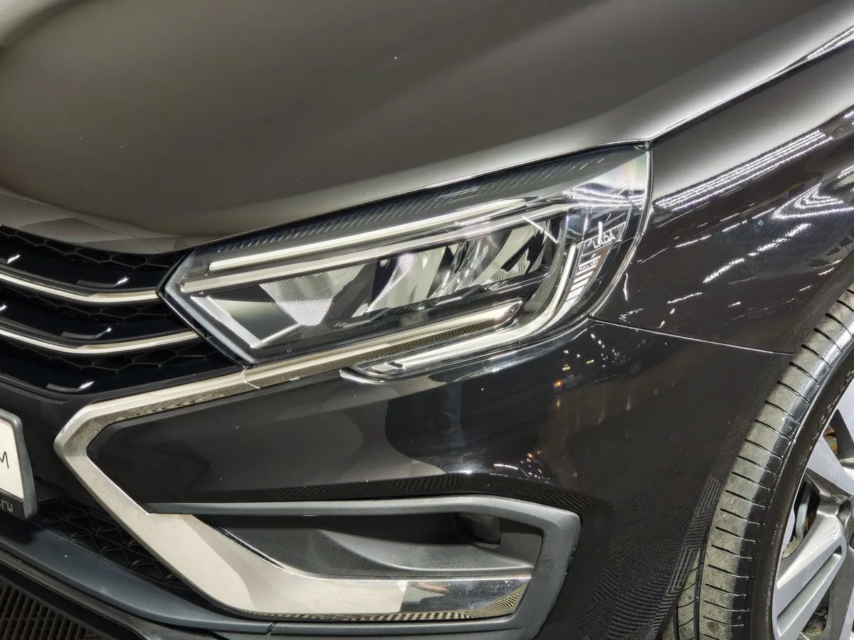 ВАЗ (Lada) Vesta 1.6 AMT (106 л.с.) Черный в АВИЛОН. Слайд №10