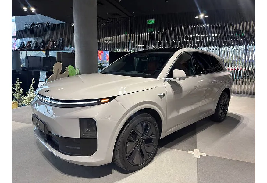 АВИЛОН - Li Auto L6 1.5 AT 4WD (150 л.с.) Pro Серый - slide 9503981