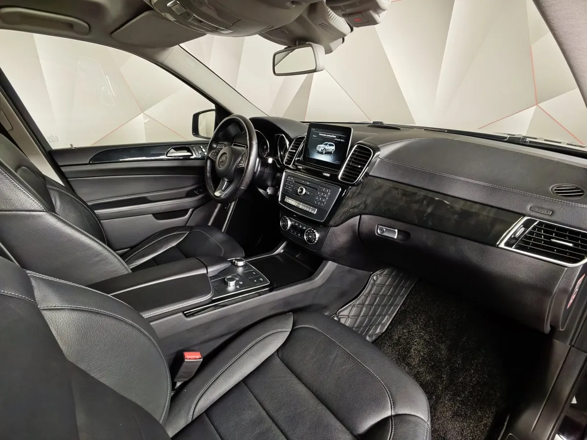 Mercedes-Benz GLS 400 4MATIC 9G-TRONIC (333 л.с.) Особая серия Черный в АВИЛОН. Слайд №13