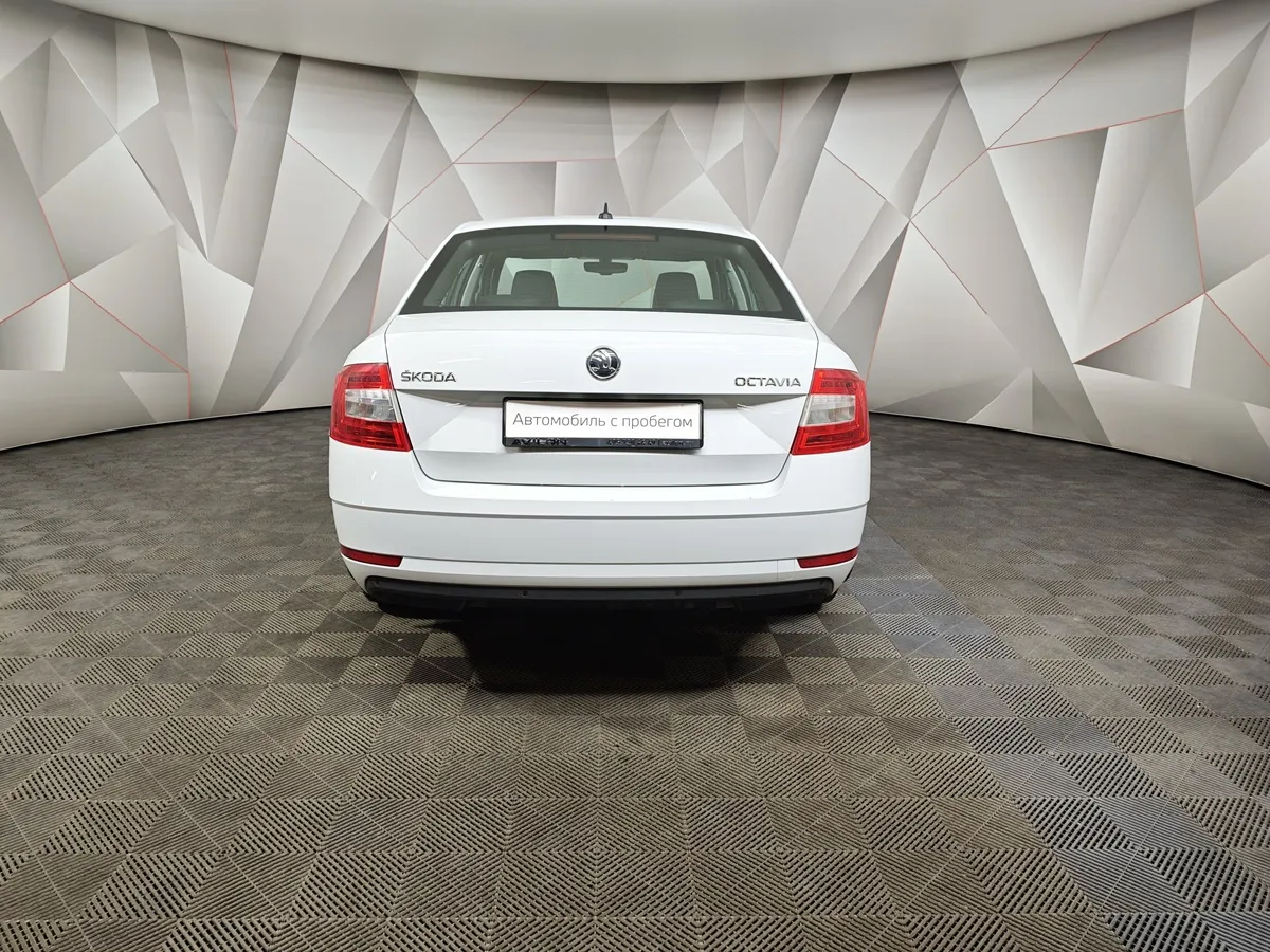 Skoda Octavia 1.6 MPI MT (110 л.с.) Белый в АВИЛОН. Слайд №8