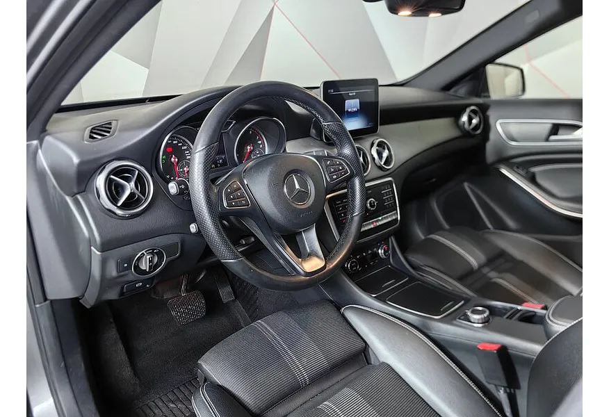 Mercedes-Benz GLA 250 7G-DCT 4MATIC (211 л.с.) Особая серия Серый в АВИЛОН. Слайд №19