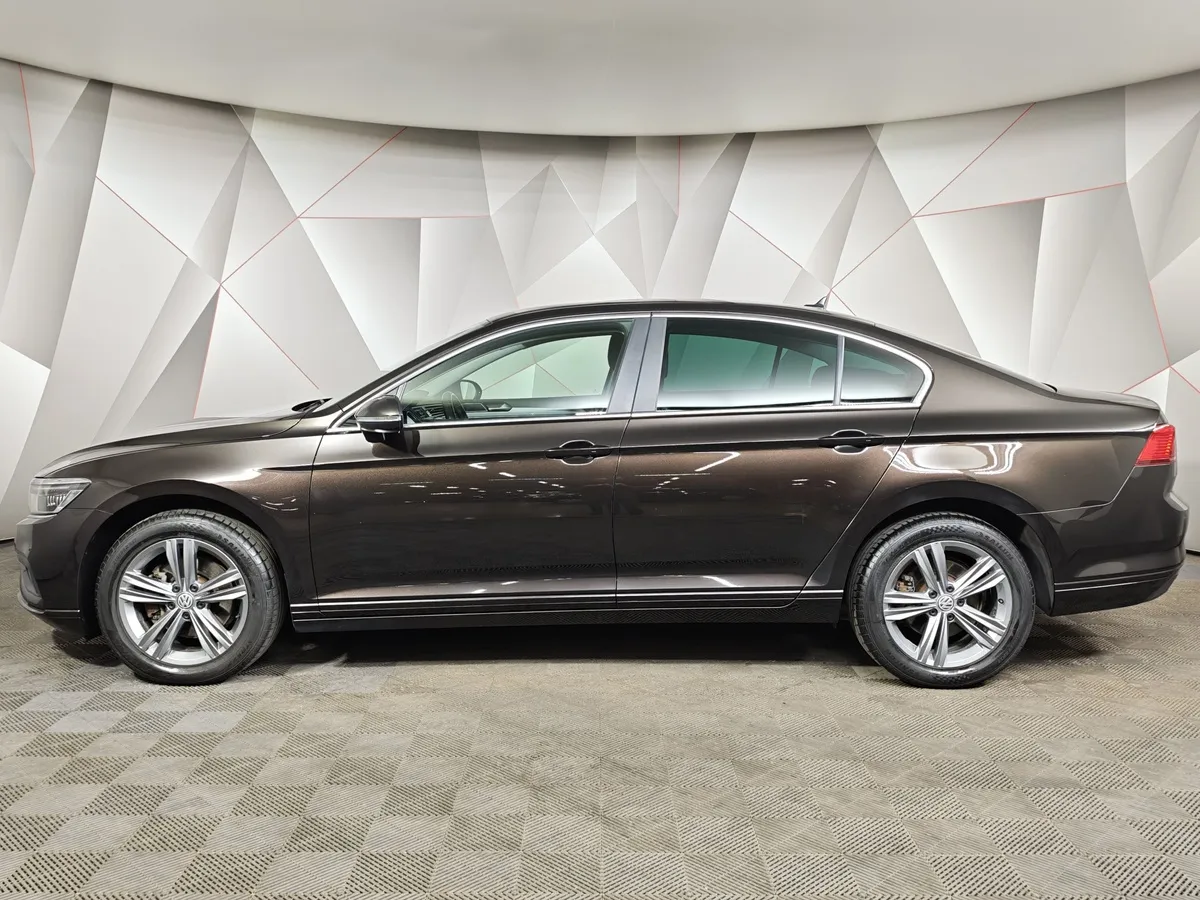Volkswagen Passat 1.4 TSI DSG (150 л.с.) Business Коричневый в АВИЛОН. Слайд №5