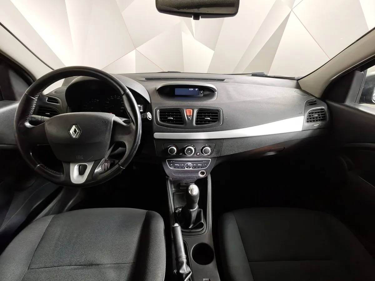 Renault Megane 1.6 MT (106 л.с.) Черный в АВИЛОН. Слайд №14