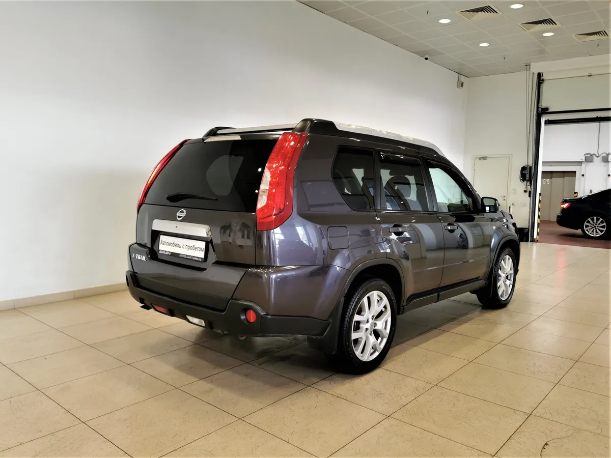 Nissan X-Trail 2.0 CVT AWD (141 л.с.) Серый в АВИЛОН. Слайд №2