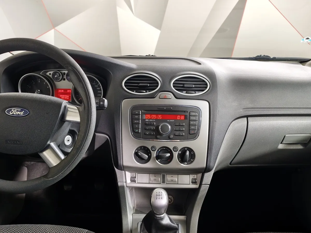 Ford Focus 1.4 MT (80 л.с.) Ambiente Синий в АВИЛОН. Слайд №14